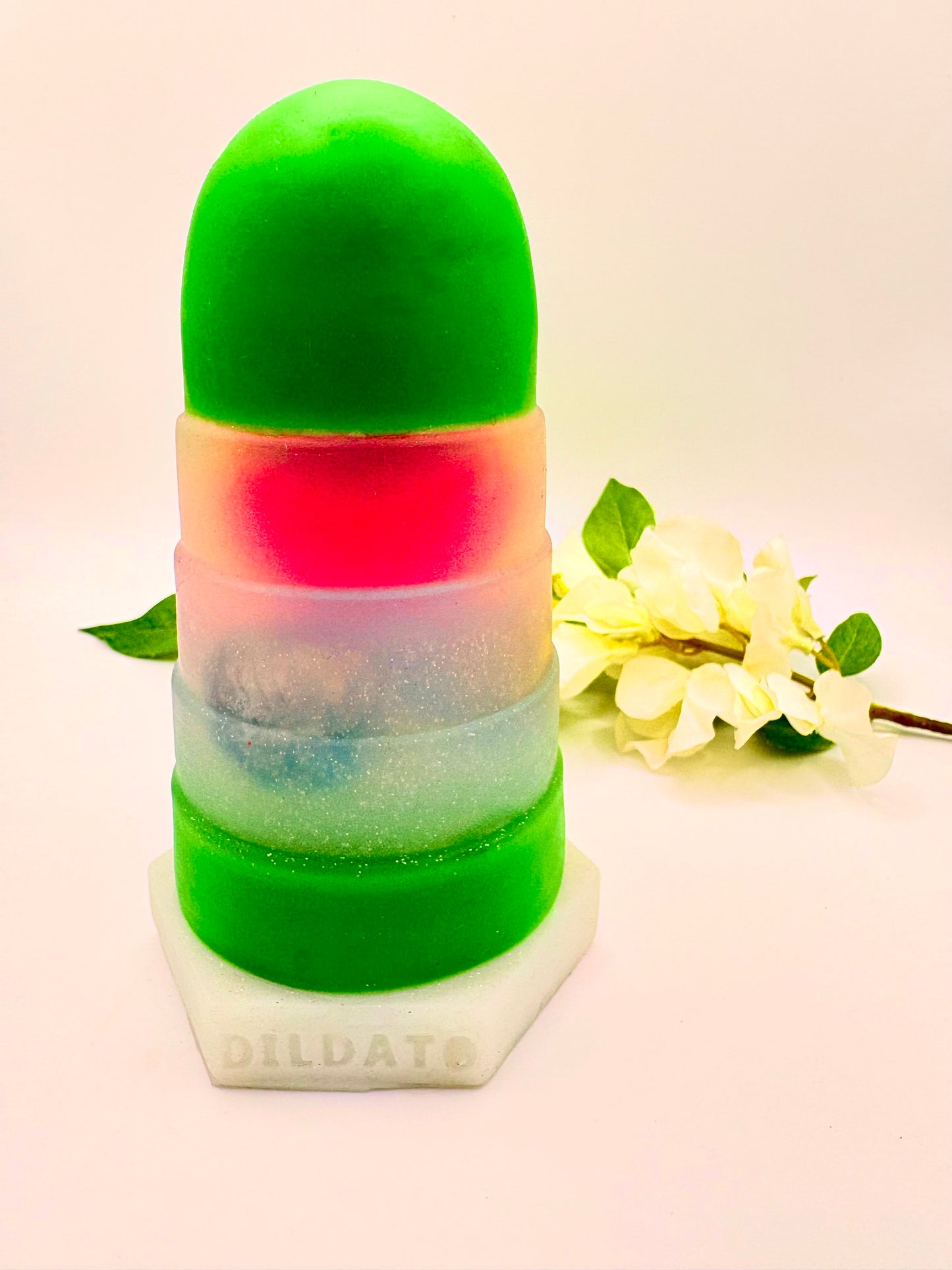 Conesolator - Tamaño Mediano - Árbol de Navidad de Silicona con Bolas Navideñas de Silicona en su Interior